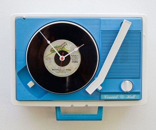 record player clock